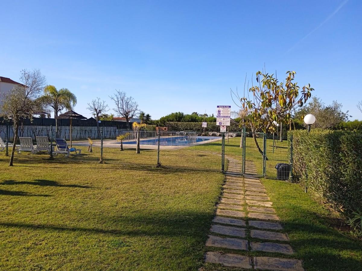 阿尔布费拉Do Vale T2 Com Piscina公寓 外观 照片